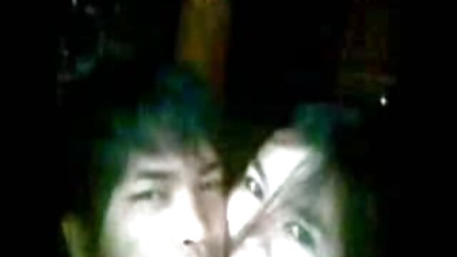 ロシアの中毒者はお金のためにトラックを食べる。 アダルト 無料 動画 鈴木 一徹