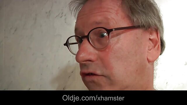 上司はガラスの中で彼女のお尻を吸うことによって秘書を殺した。 鈴木 一徹 無料 エロ 動画